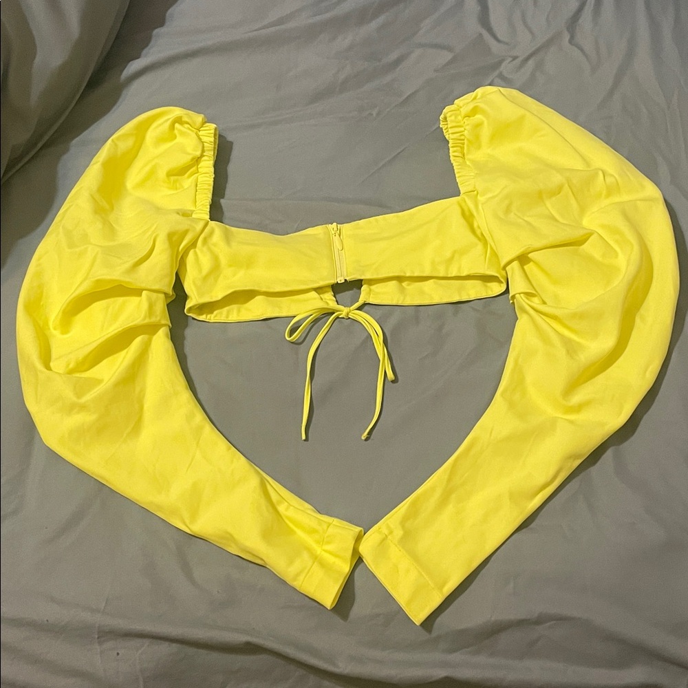 Mistress Rocks Yellow Puff Sleeve Crop Top - Picture 3 of 3